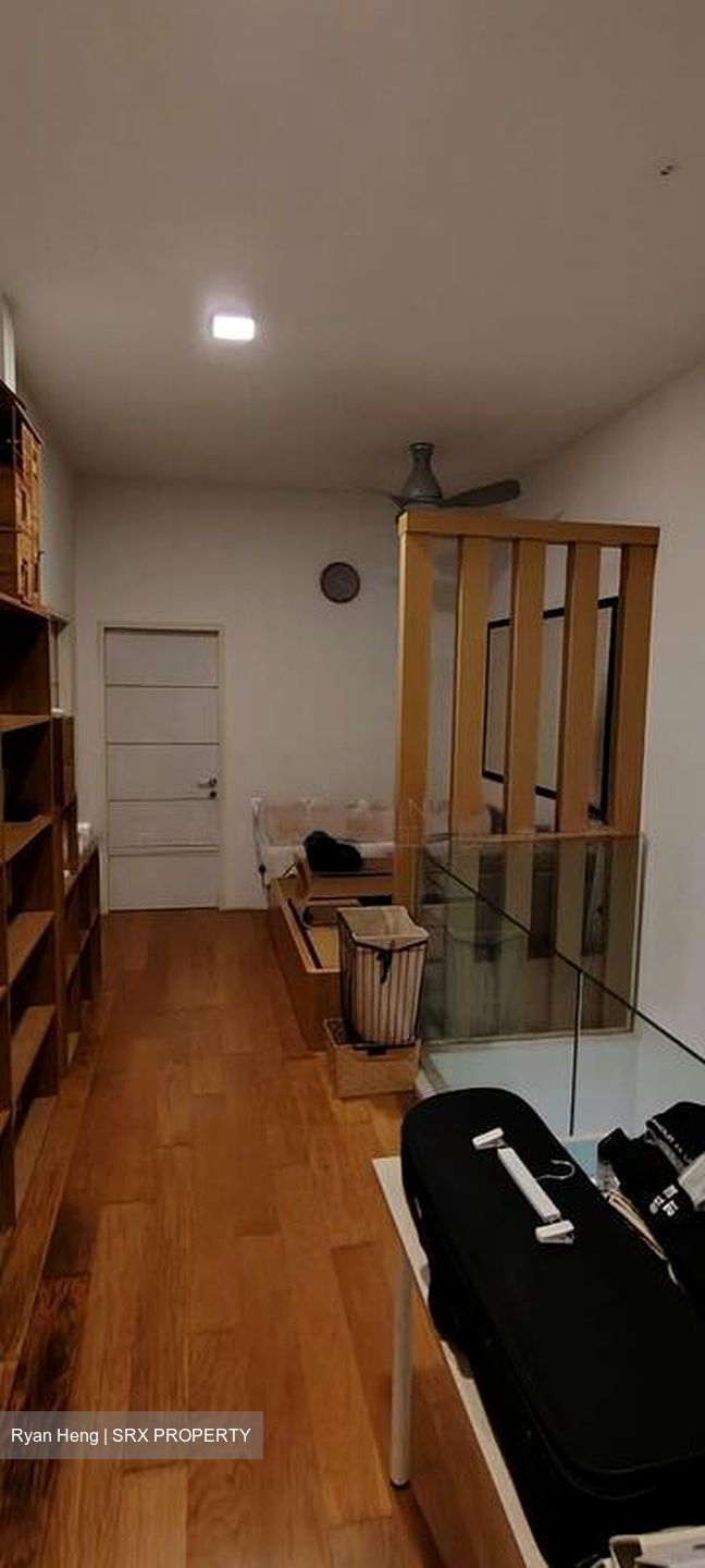 Lorong 104 Changi (D15), Terrace #503114271